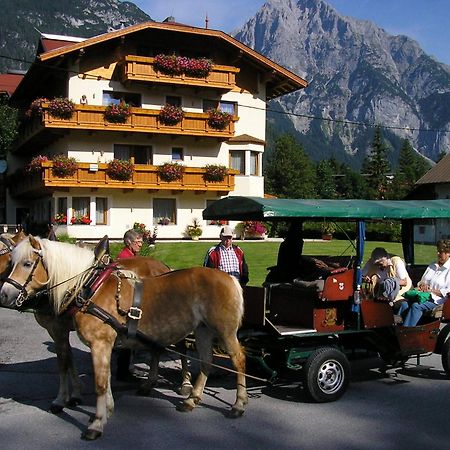 Hotel-Garni Weidacherhof ロイタシュ エクステリア 写真