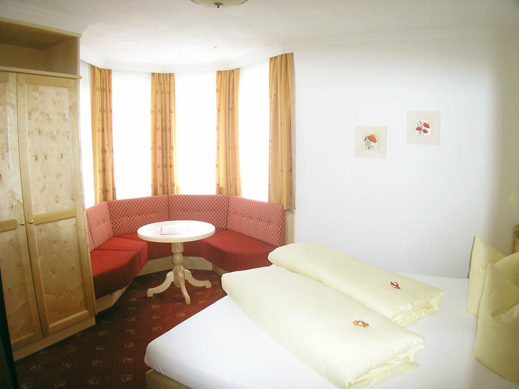 Hotel-Garni Weidacherhof ロイタシュ 部屋 写真