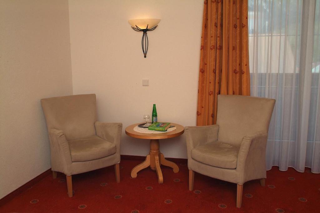 Hotel-Garni Weidacherhof ロイタシュ エクステリア 写真